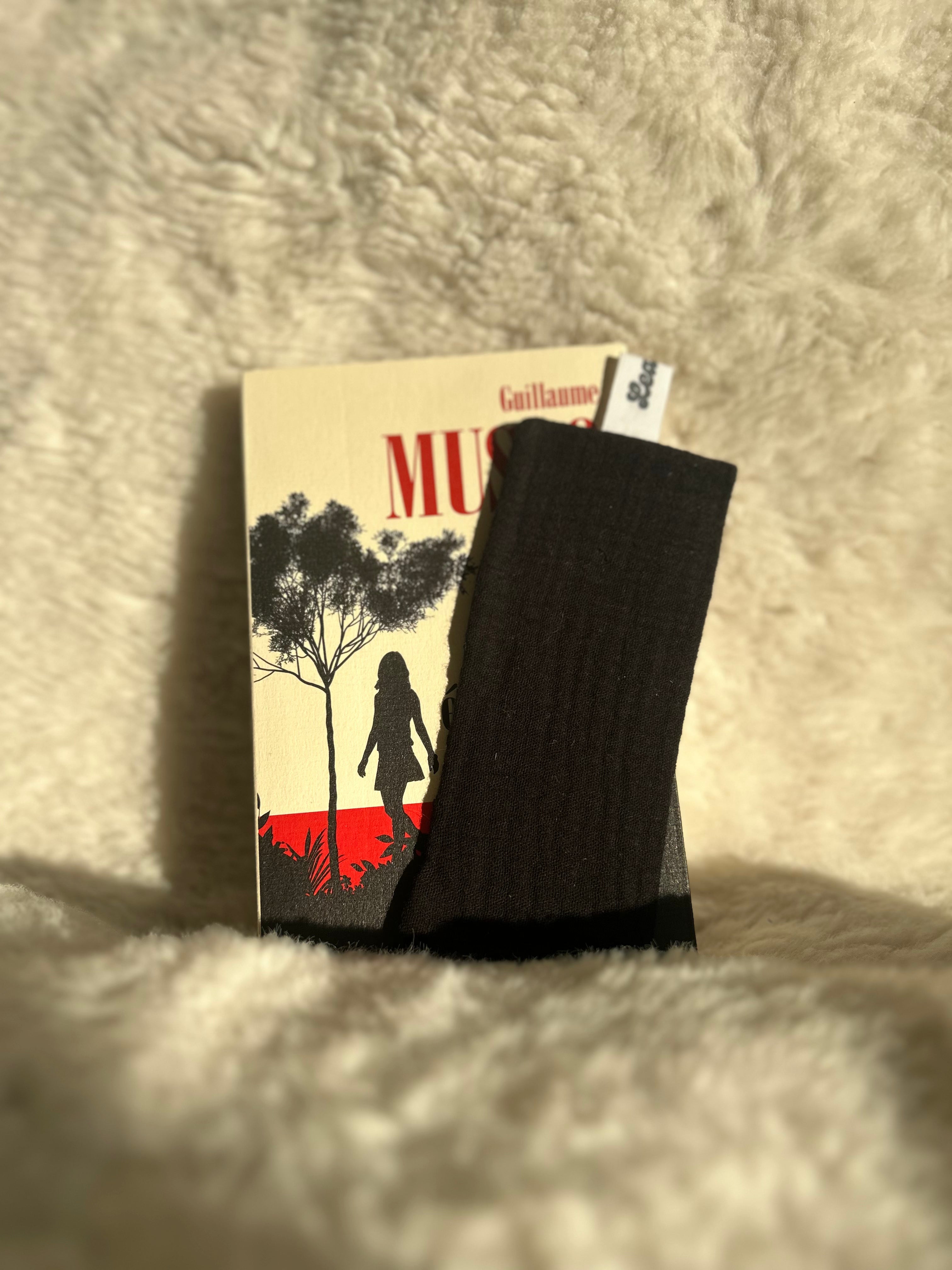 Marque-page noir