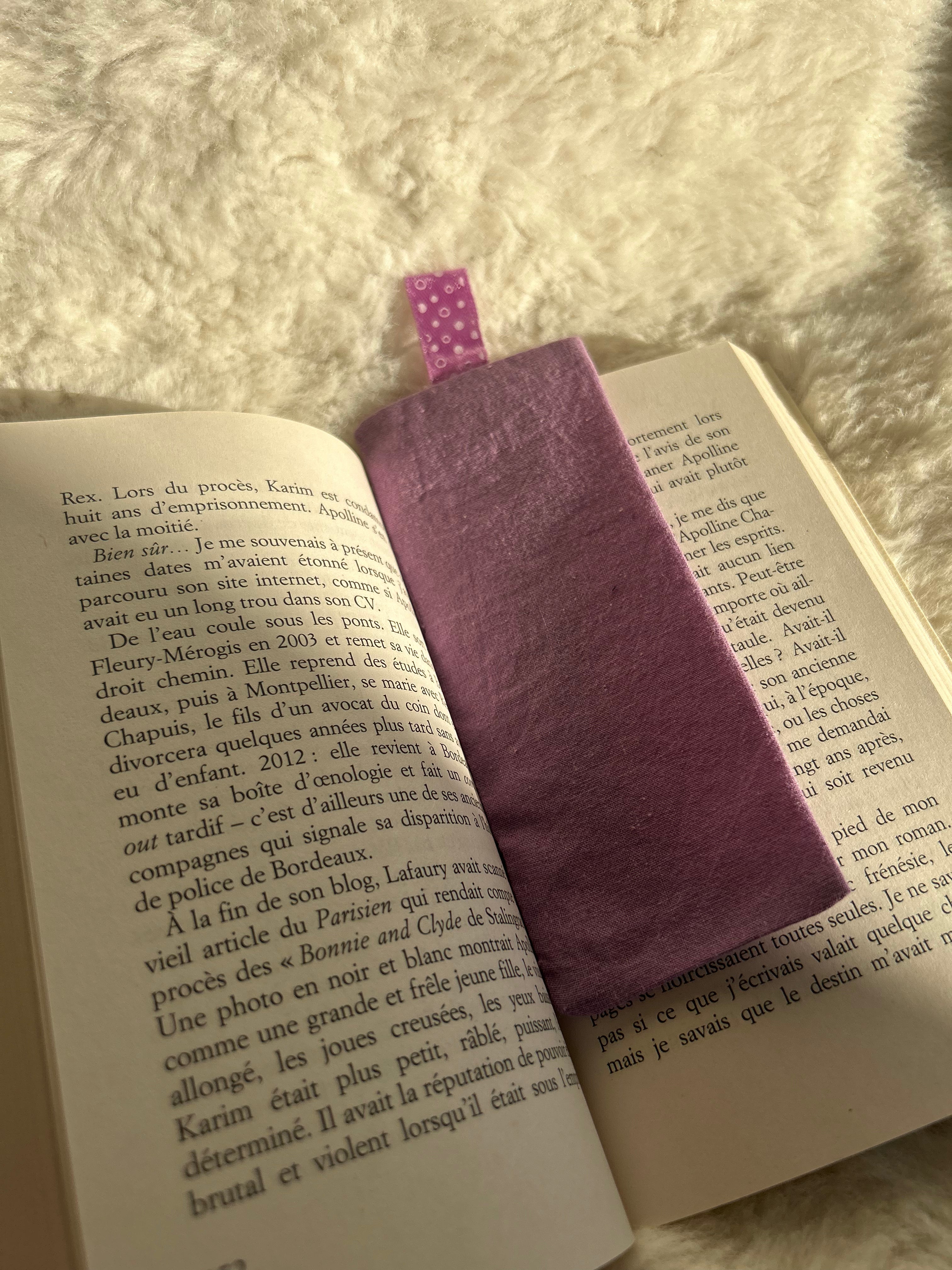 Marque-page violet