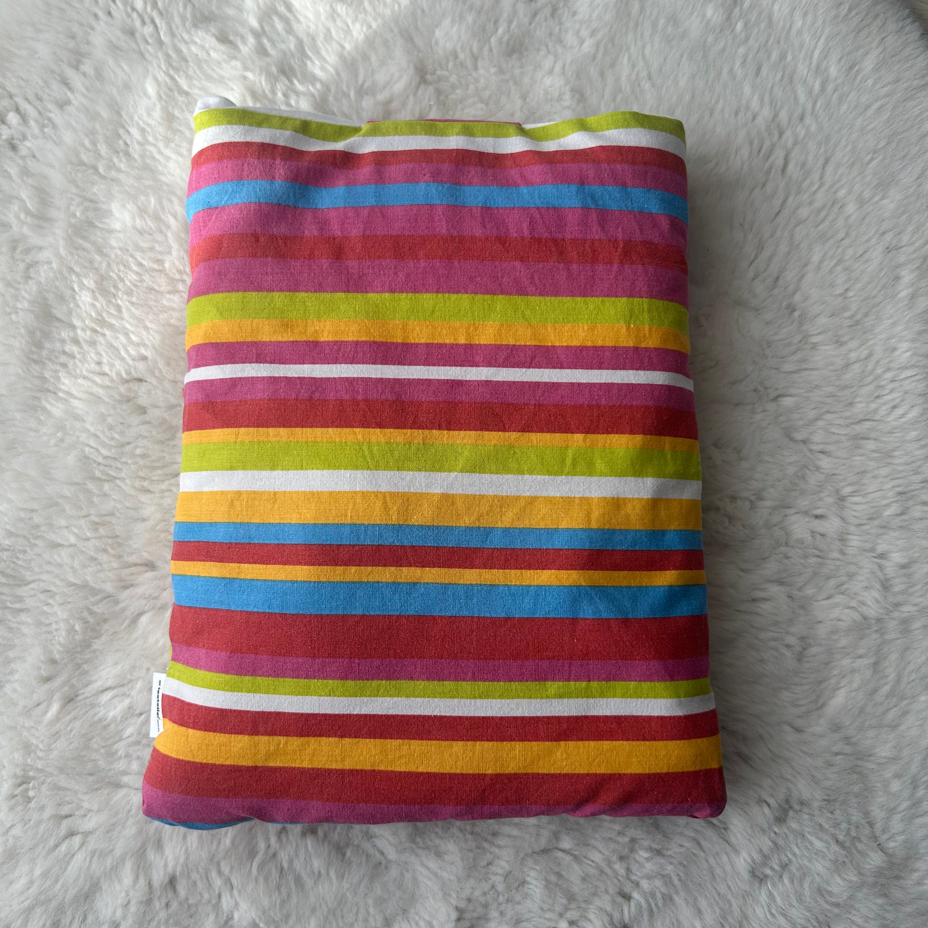 Housse de tablette rayée