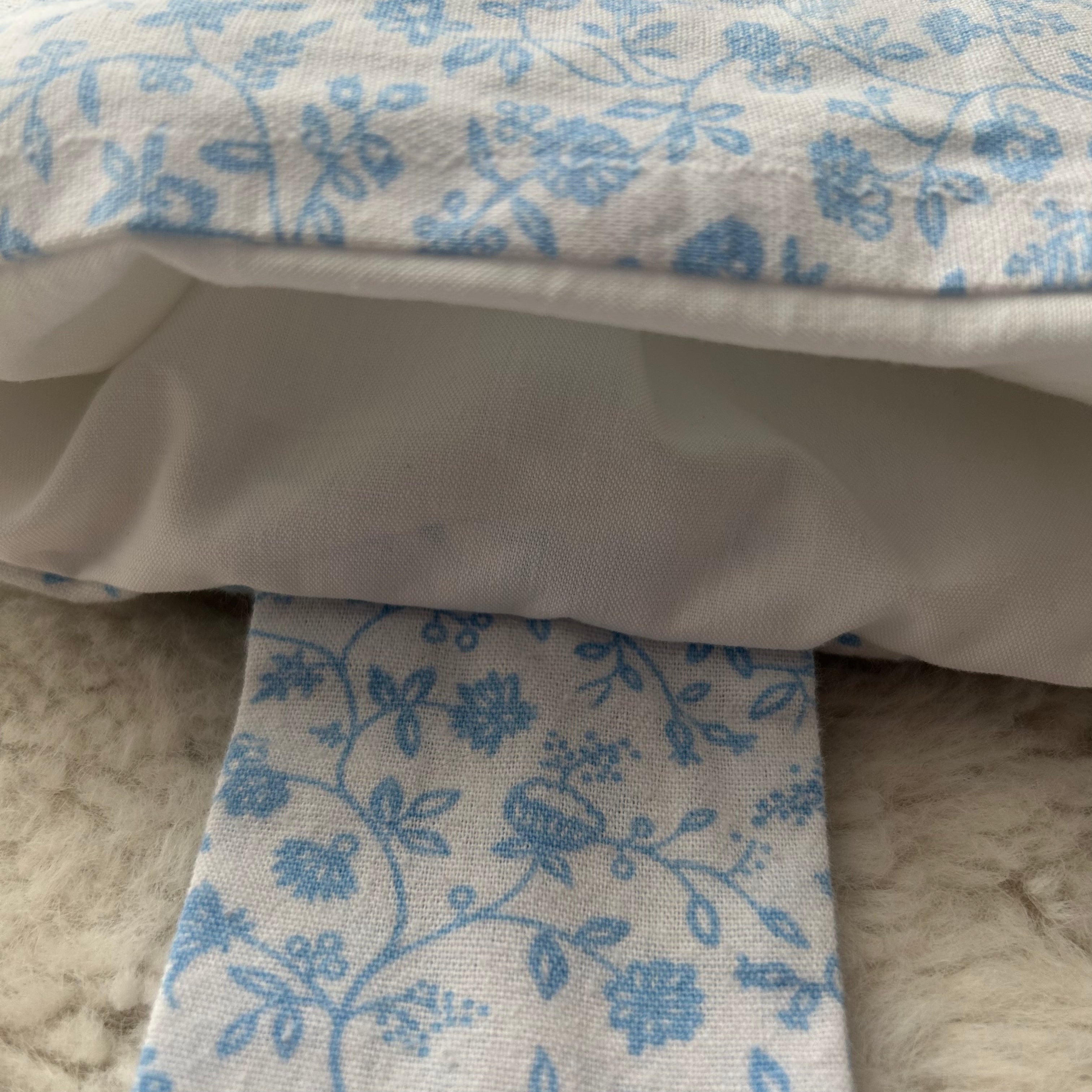 Housse de tablette fleurie bleue