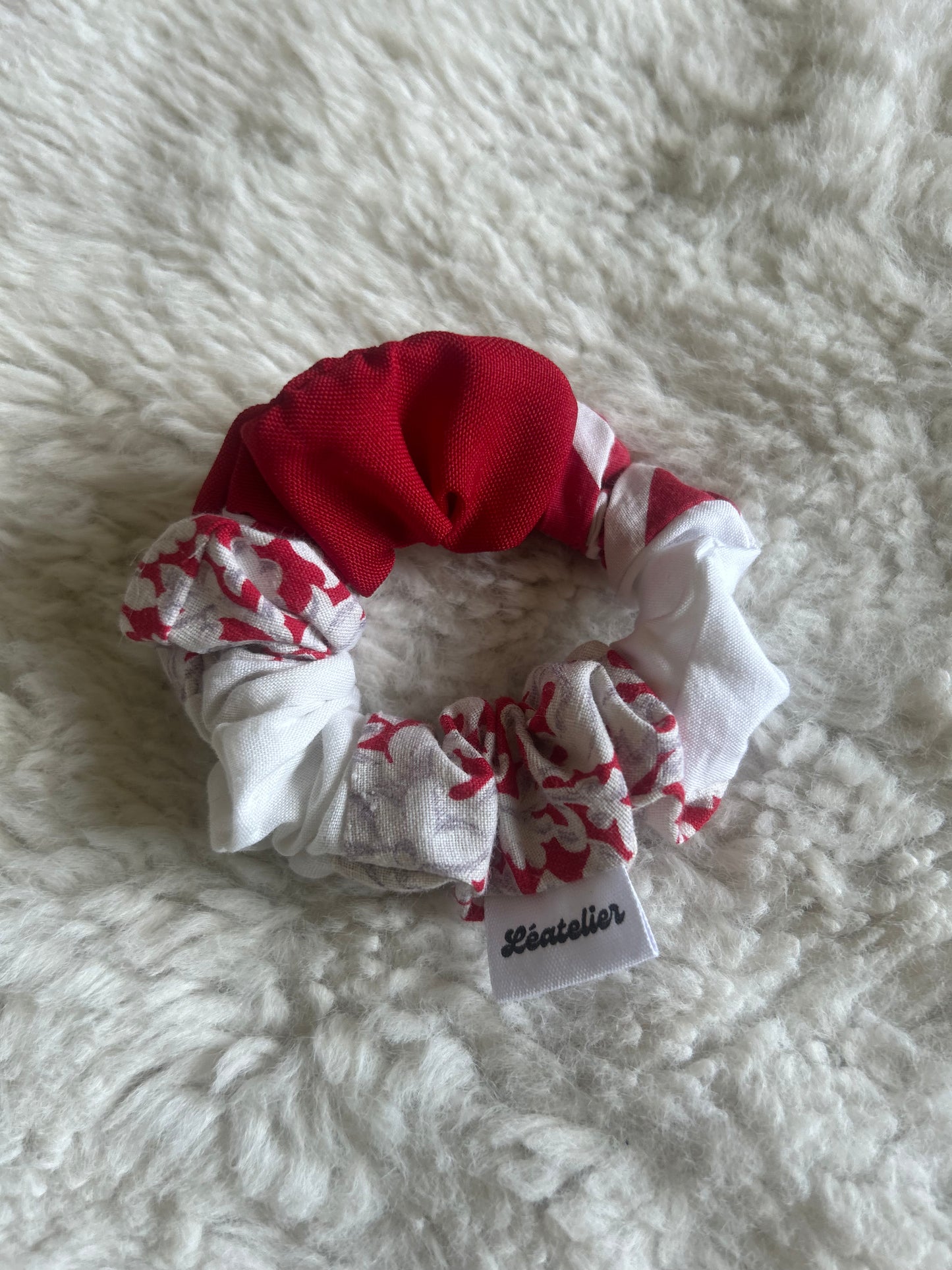 Chouchou patchwork rouge et blanc